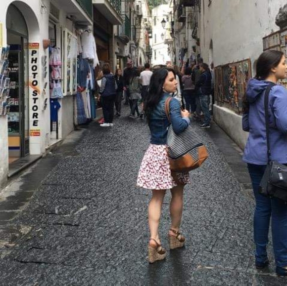 Goregous wedge heels size 6 - Picture 3 of 3